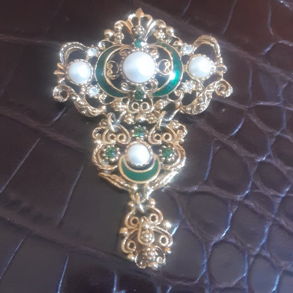 Florenza 1970s Brooch, Crescent Moons, Replica of Victorian Renaissance